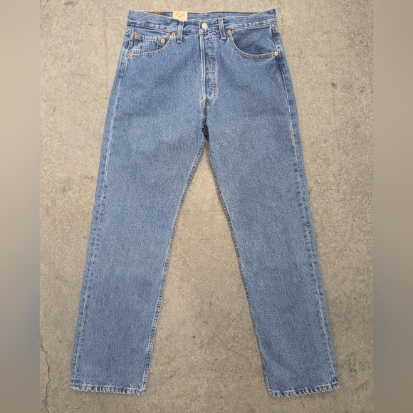 Levis 501 Jeans - Picture 1 of 9